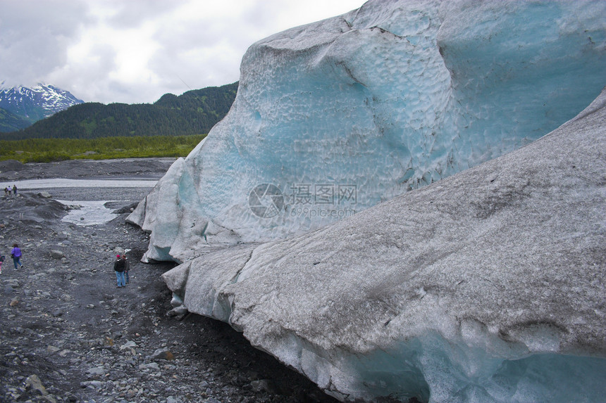 Kenai Fjord冰川旅游爬坡气候假期国家旅行冰山蓝色公园裂缝图片