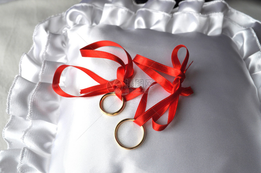 结婚戒指丈夫庆典传统婚姻金子订婚联盟新娘珠宝夫妻图片