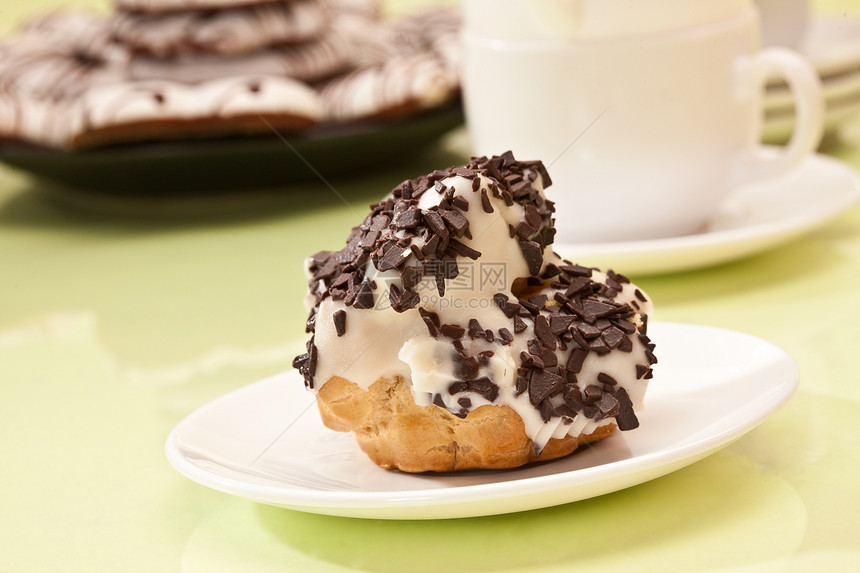 电子糕点甜点食物奶油巧克力图片