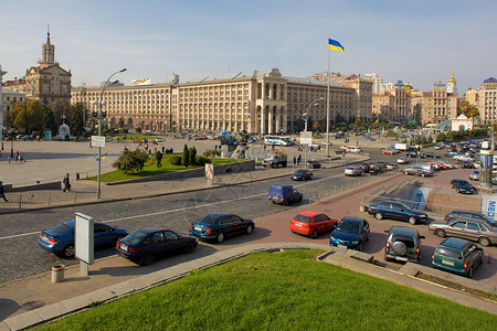 欣维斯基辅大厦城市正方形旗帜旅游街道建筑主权背景