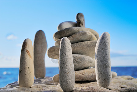 石头图像海滩阳光鹅卵石海洋巨石岩石创造力碎石卵石天空背景图片