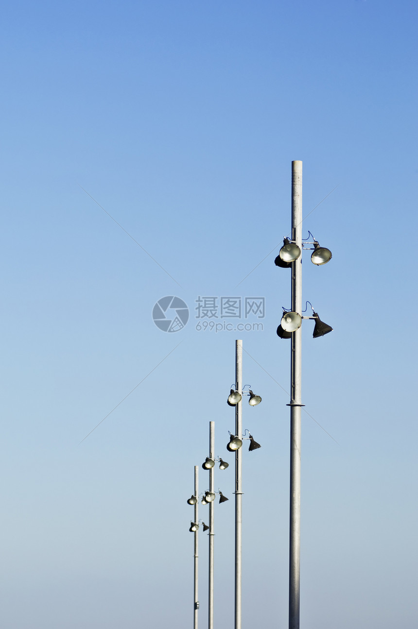 街灯桅杆灯光电气天空照明街道团体路灯灯柱图片