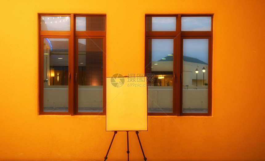签名栏注意力场景玻璃建造警告海报广告风景橙子长方形图片