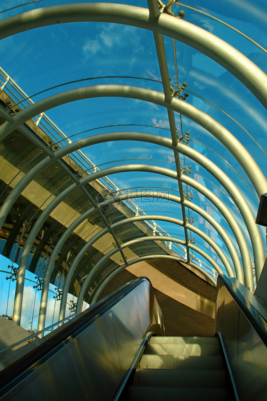 地铁扶梯天桥天空运动小路自动扶梯玻璃工业蓝色电梯梯子图片