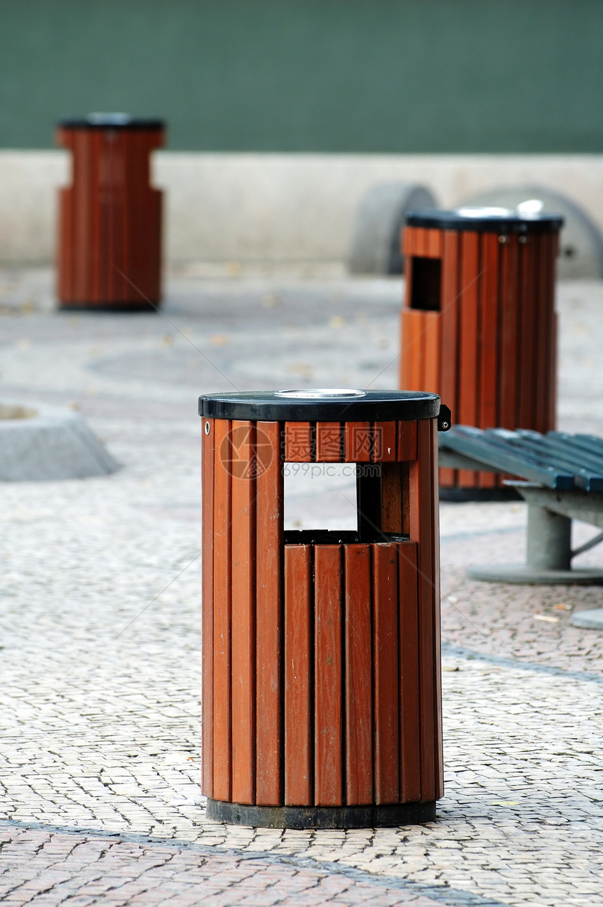 垃圾桶收藏垃圾箱卫生环境回收城市垃圾街道丢弃废料图片