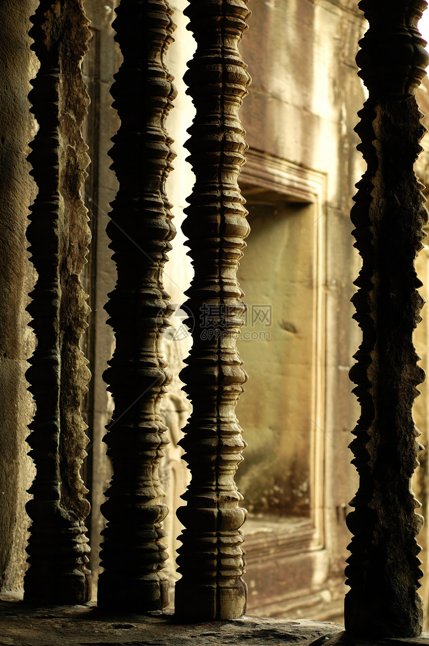 佛教寺的窗户装饰佛教徒帝国世界酒吧宗教阳光雕刻建筑学艺术遗迹图片