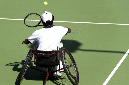 残疾人轮椅网球主席男性竞争者游戏男人椅子运动训练国际比赛竞争火柴背景图片