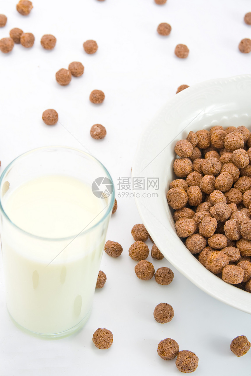 上午早餐早餐薄片奶制品玉米粮食玉米片白色谷物饮食食物陶瓷图片