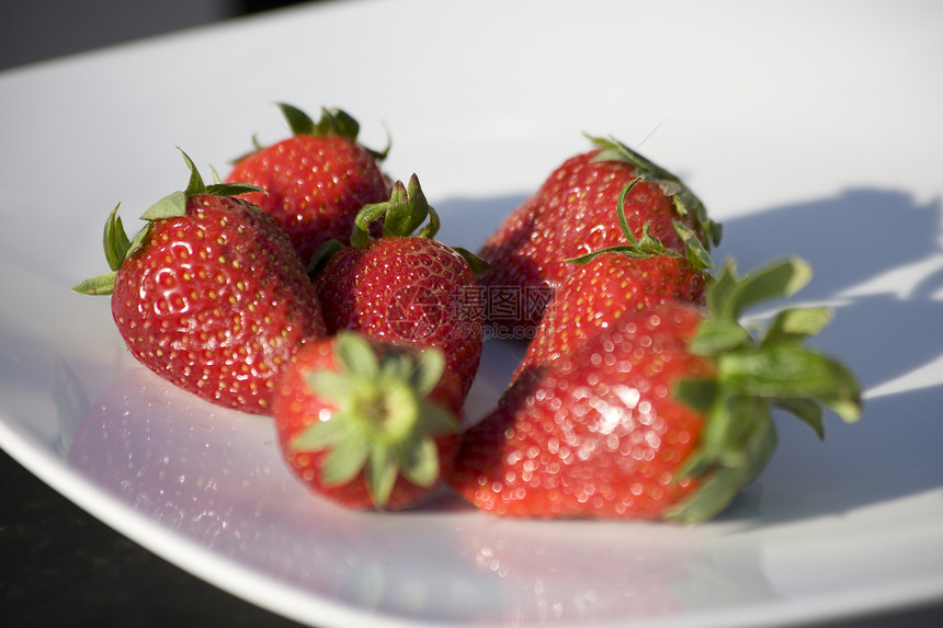 草莓浆果甜食红色宏观食物水果图片