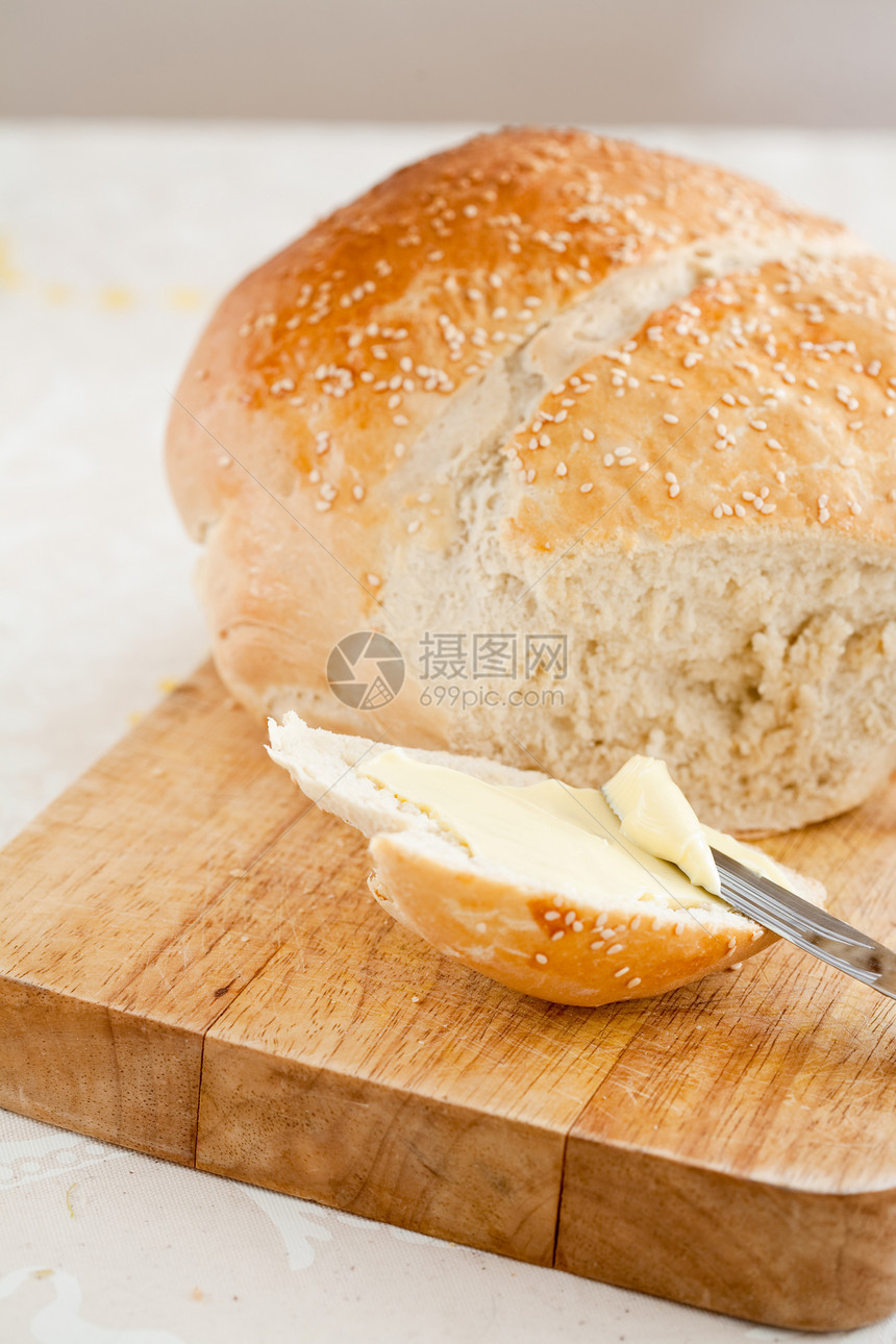 面包和黄油包子午餐食物木板图片