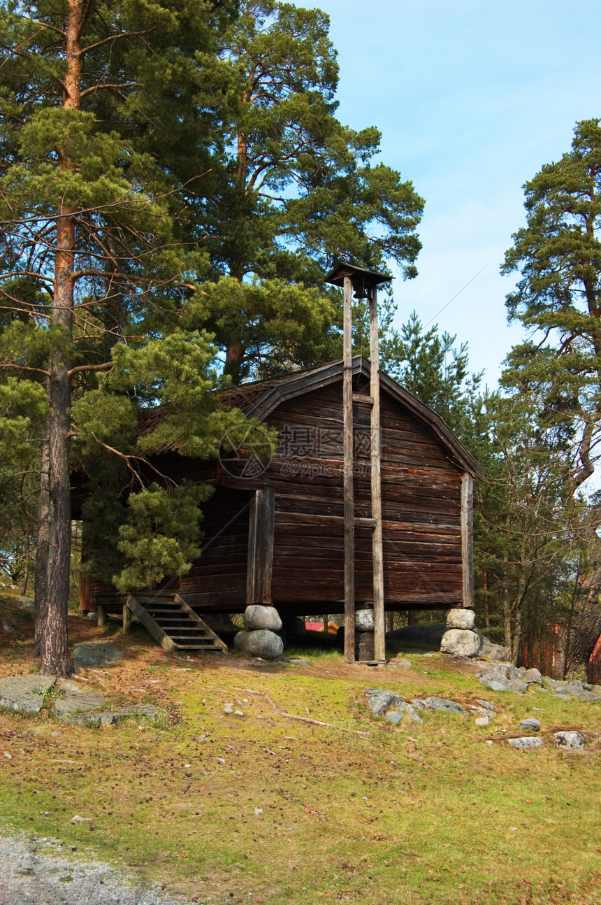瑞典农耕农村房子劳动工作环境小屋植物天空谷仓蓝色图片