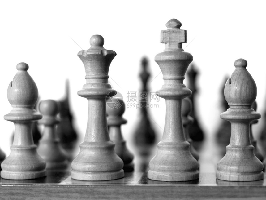 象棋骑士女王棋盘主教白色木板战略典当黑色国王图片