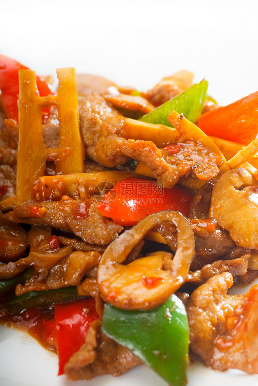 中国牛肉蔬菜和牛肉黑色盘子洋葱白色营养胡椒健康油炸午餐美食图片