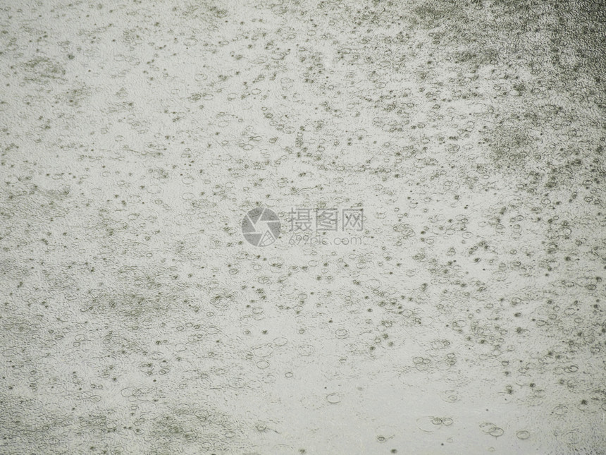 降雨背景池塘液体雨滴自然天气水滴热带气泡图片