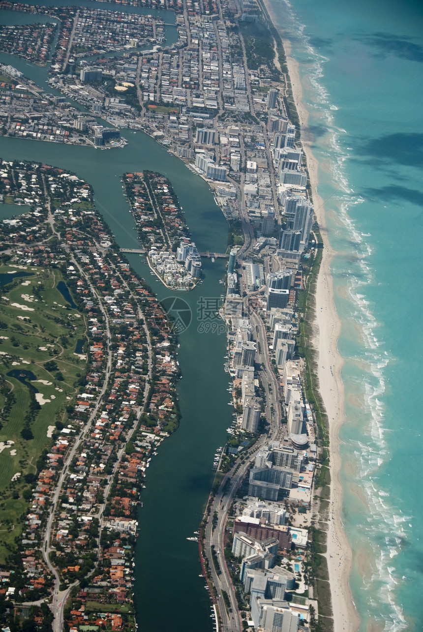 2009年4月佛罗里达州迈阿密详情建筑住宅区建筑学小区类型蓝色气候场景天空公寓图片