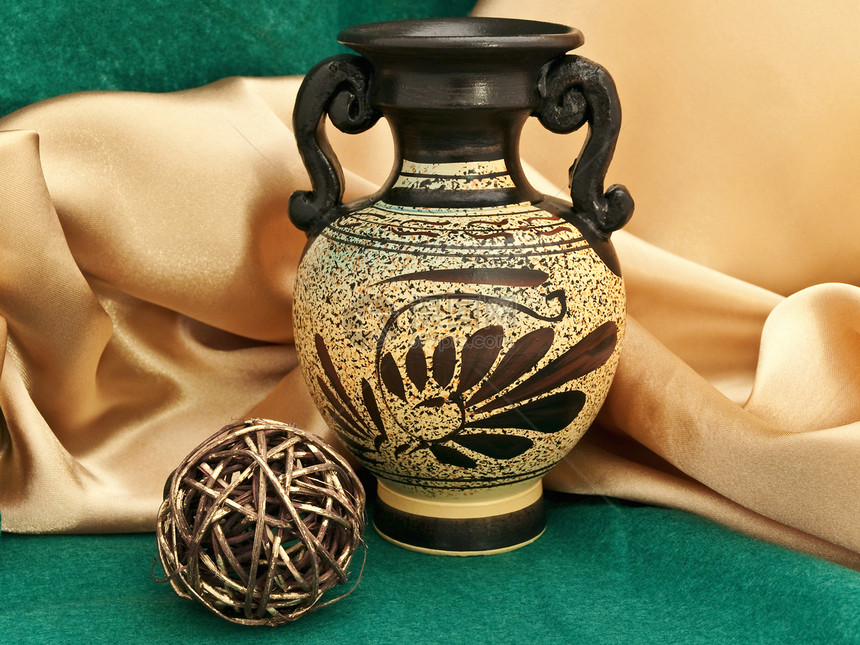 花瓶棕色陶器绿色水壶陶瓷古董历史性纪念品布料手工图片