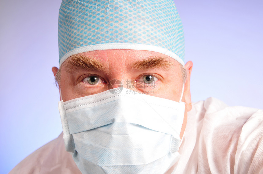 医生或医务工作者男性手套外科护士药物帽子眼睛震惊男人手术图片