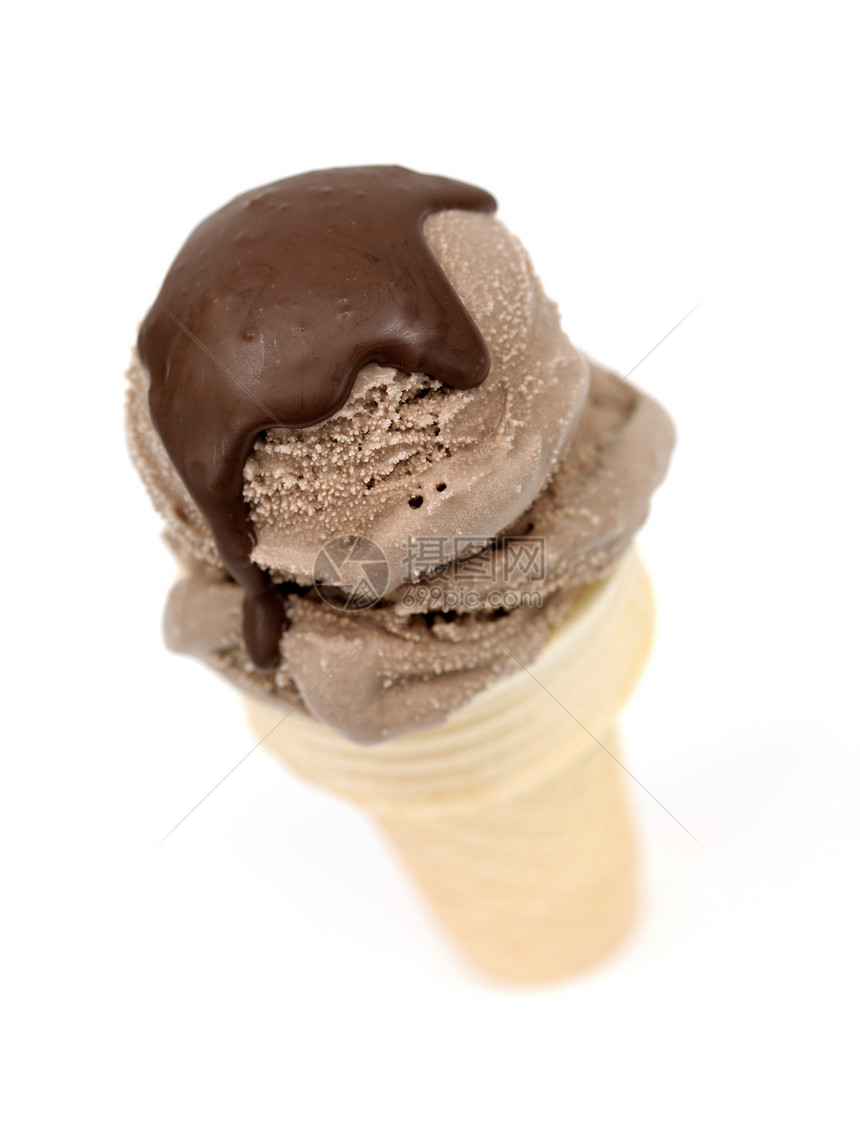 巧克力冰淇淋产品小吃锥体食物白色奶油状奶制品奶油甜点味道图片