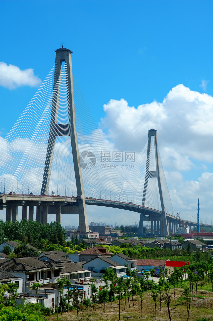 Xupu桥 上海天空通道远景两极风景天际城市地标电缆顶峰图片