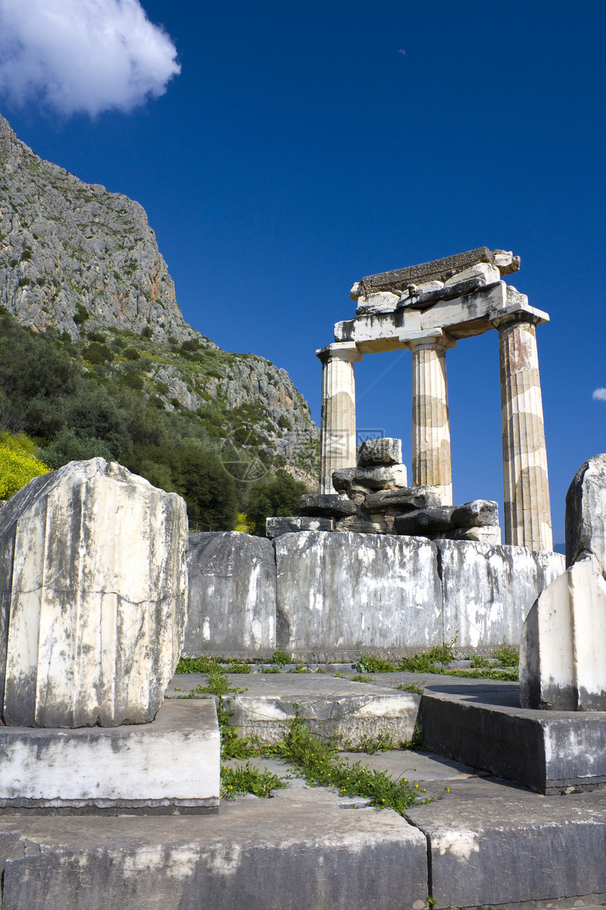 希腊德尔菲雅典娜普罗内亚寺庙纪念碑游戏建筑历史性岩石世界考古学遗产历史废墟图片