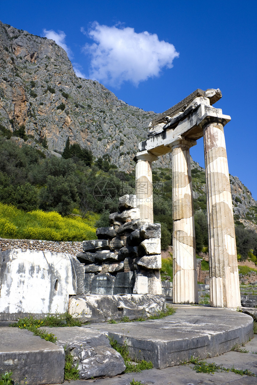 希腊德尔菲雅典娜普罗内亚寺庙运动柱子考古学历史性废墟历史遗产游戏世界岩石图片
