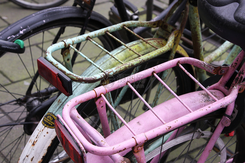 自行车街拍街道粉色图片