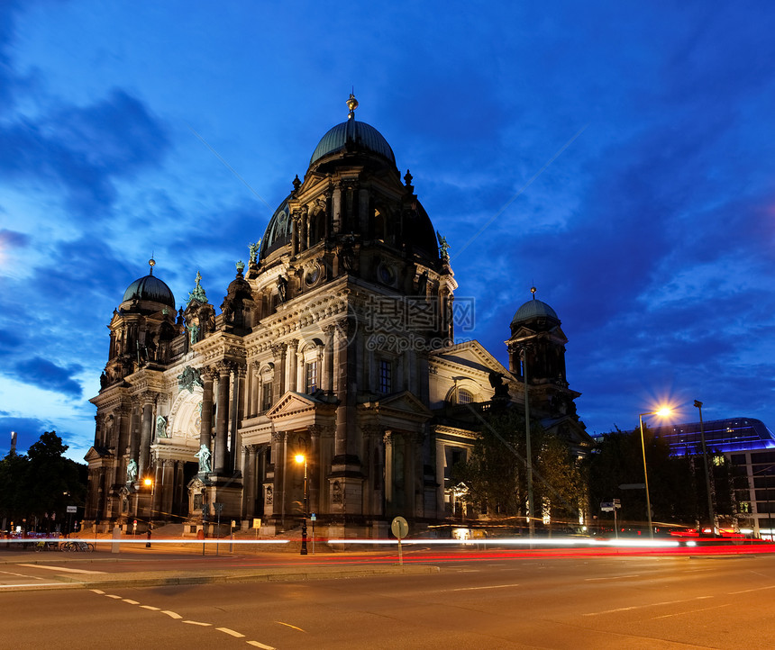 柏林多姆在柏林的夜晚场景大教堂文化教会历史性城市主场圆顶旅行旅游图片