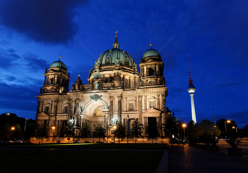 柏林多姆在柏林的夜晚大教堂旅行宗教历史性城市旅游主场圆顶文化场景图片