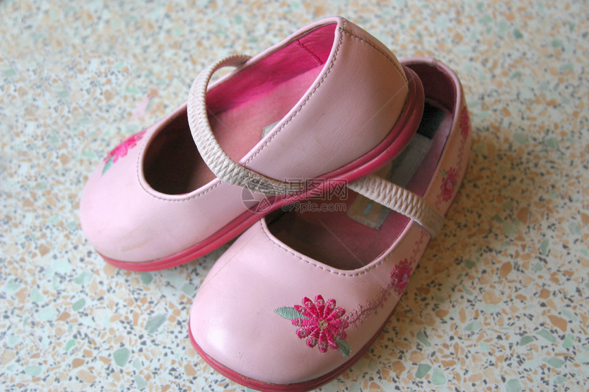粉色鞋子物品衣服幼儿孩子们女孩孩子婴儿带子儿童女孩们图片