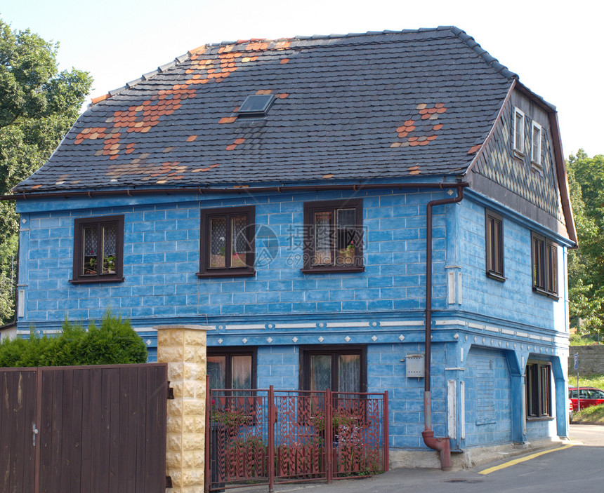 可爱的蓝房子图片