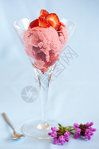 草莓冻酸奶背景图片