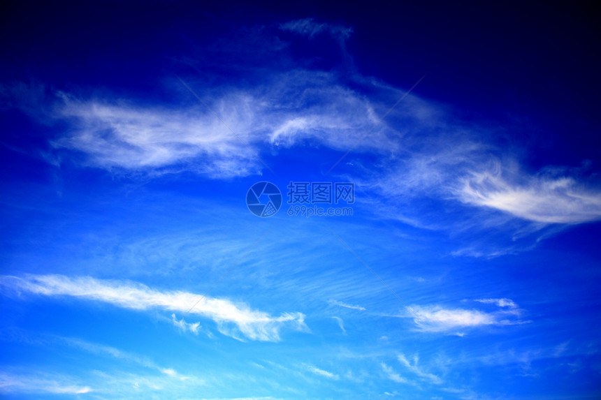 蓝天空白云季节气象太阳蓝色臭氧气候天气阴霾气氛积雨图片