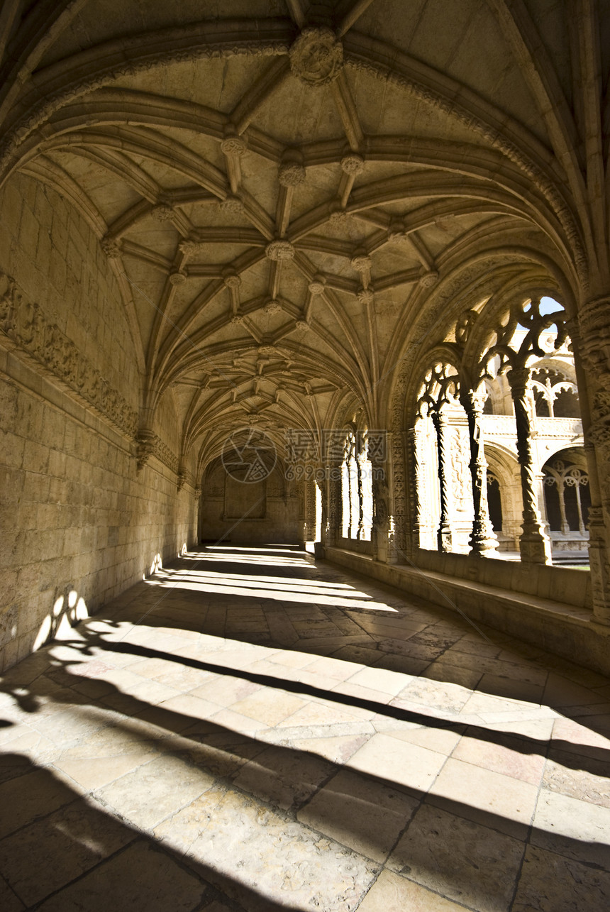热罗尼姆斯修道院旅行建筑手工遗产回廊假期柱子世界指令石榴石图片