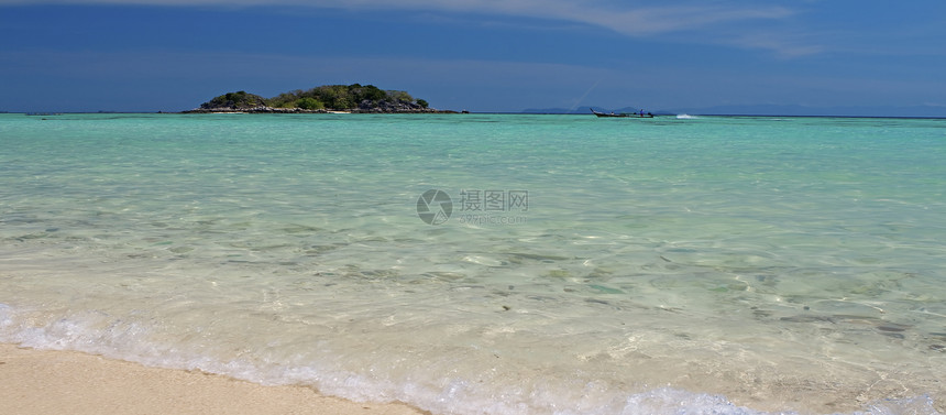 高利普天空海滩边缘蓝色海岸线海洋假期旅行游客风景图片