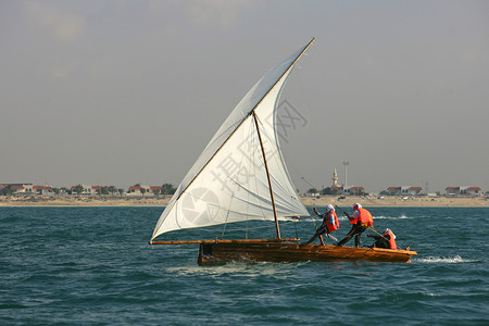 赛跑三角独游半岛文化传统小艇赛车海湾游艇帆船遗产运动背景图片