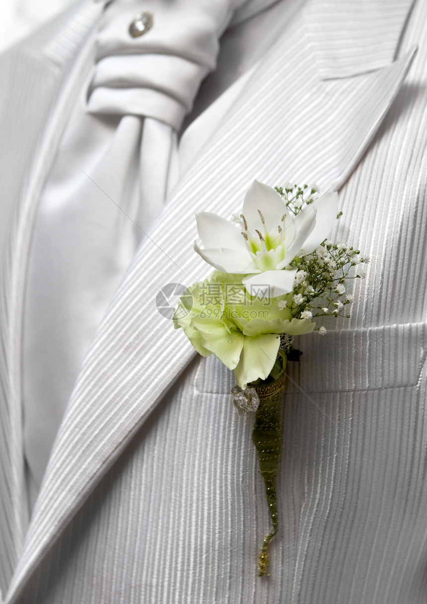鲜花男性婚礼胸花白色婚姻领结裙子领带按钮男人图片