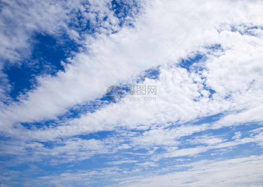 有云的天空白色天气条纹气氛图片