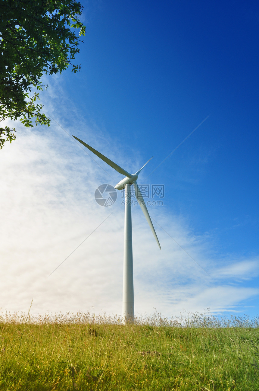 风力涡轮机旋转保护力量天空蓝色农场涡轮纺纱金属日落图片