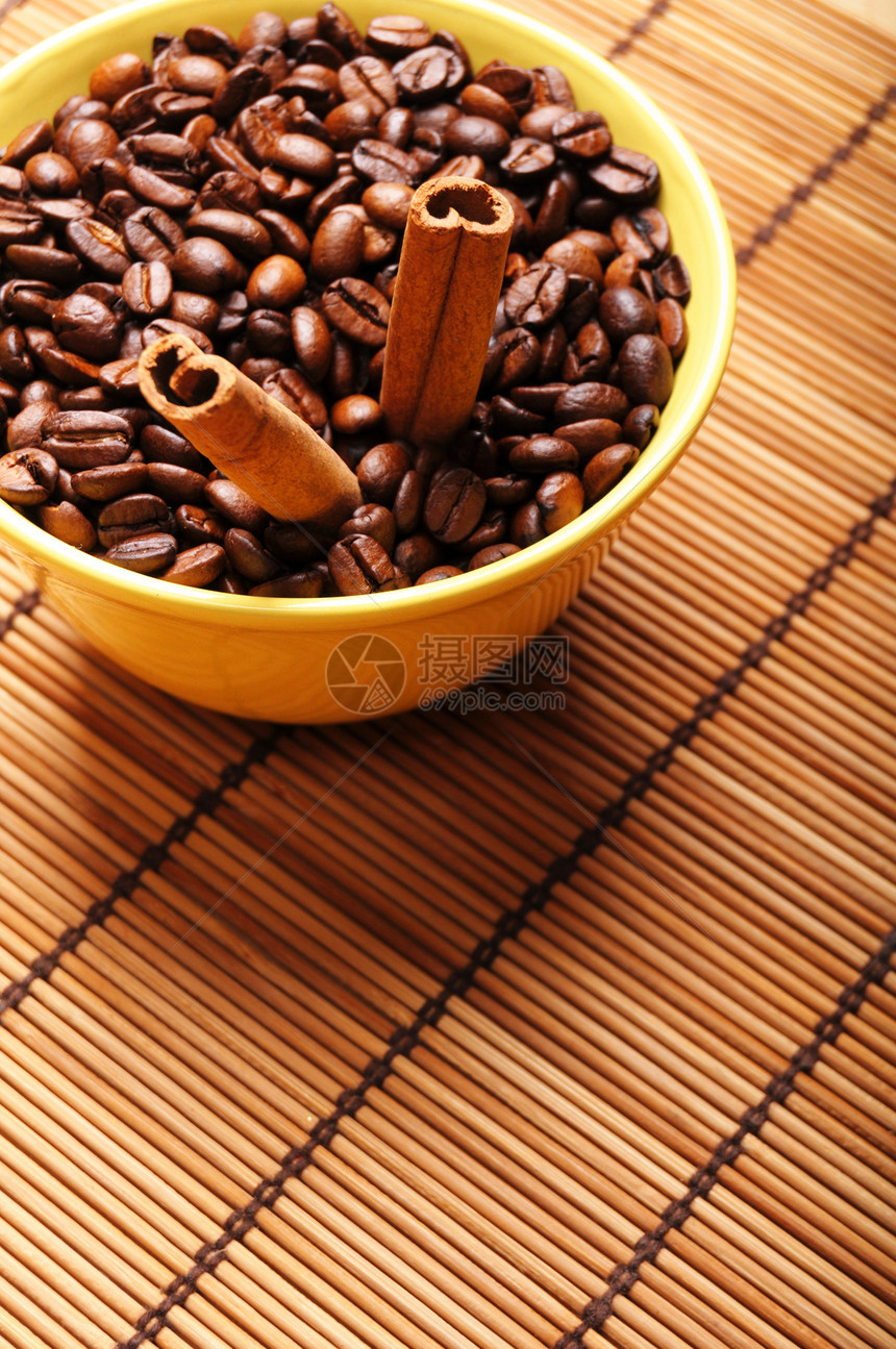 肉桂和咖啡咖啡店早餐豆子香料草本植物芳香棕色静物杯子生活图片