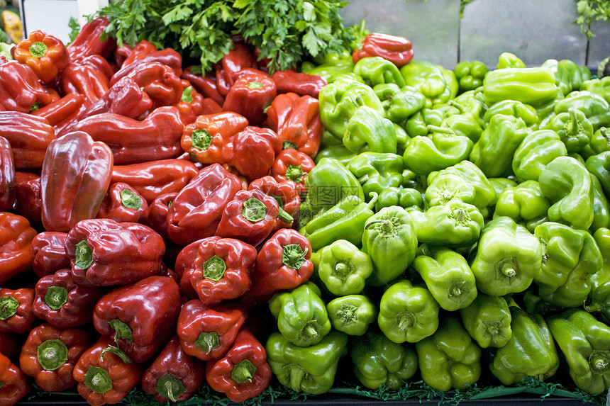 出售的上限市场零售业销售味道农业零售生产蔬菜绿色红色图片