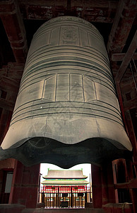 北京巨人贝尔背景图片