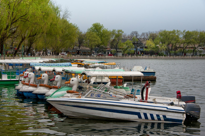 北京湖有船图片