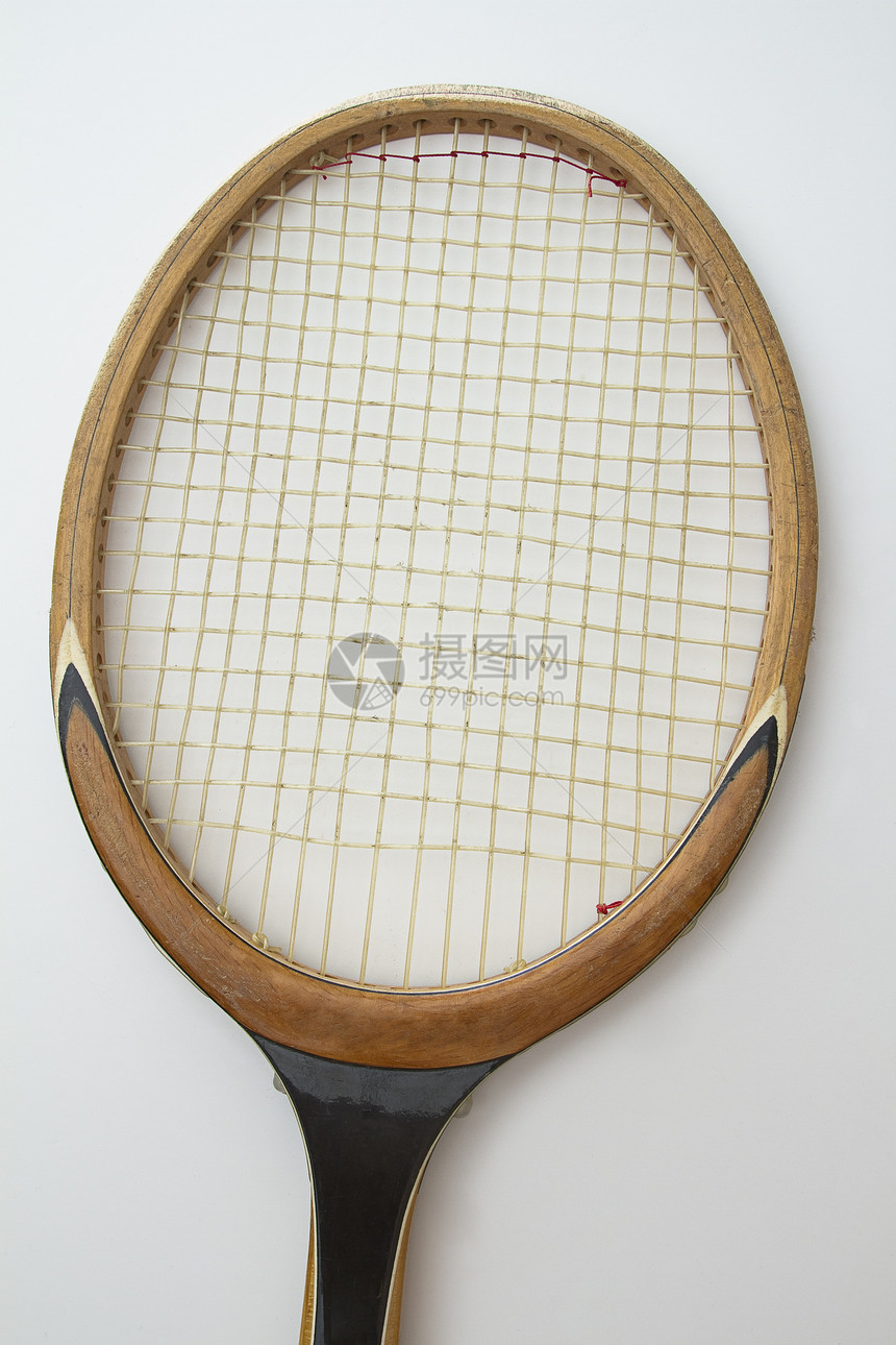 古老的网球拍网球工作室白色木头服务游戏球拍齿轮乐趣闲暇娱乐图片
