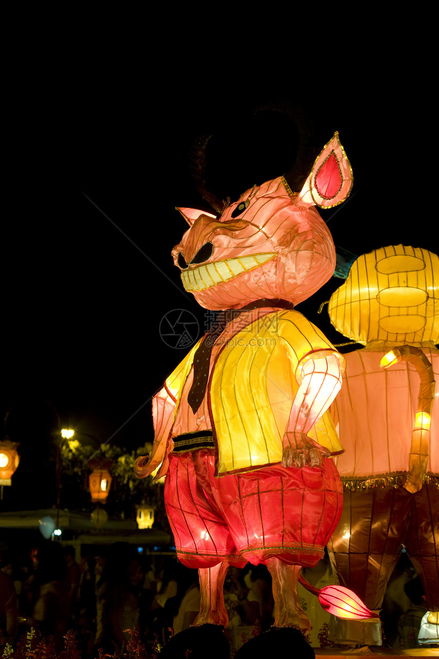 中国Ox动物Zodiac 绿灯月球节日传统文化宗教寺庙灯笼上帝十二生肖信仰图片