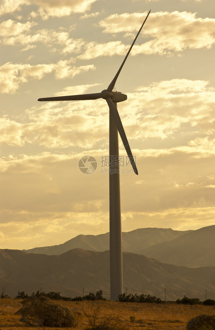 风力涡轮机场地力量山脉商业天空扇子资源蓝色公用事业网格图片