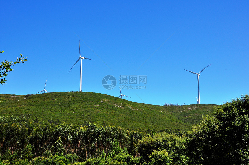 风力发电机的风景转子农场微风蓝色活力温室涡轮机功放绿色技术图片