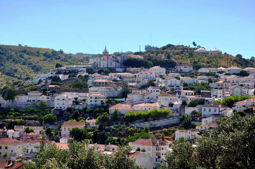 旧城 葡萄牙山坡上的村庄创新机械历史城市生活古董技术想像力拖拉机天空图片