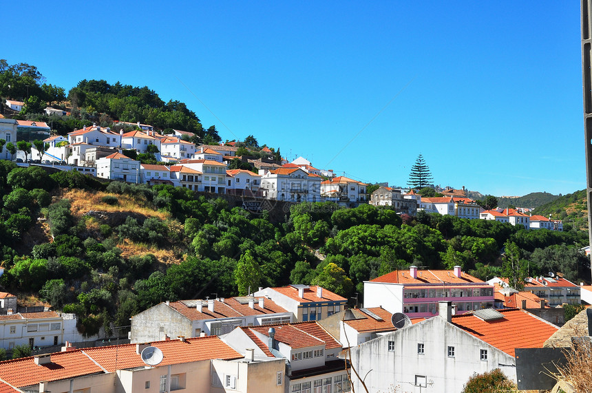 旧城 葡萄牙山坡上的村庄古董太阳想像力历史拖拉机城市技术博物馆建筑物创新图片