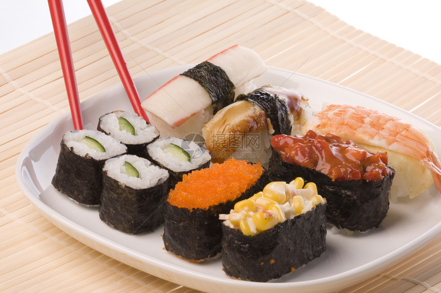 寿司加筷子海鲜食物餐厅文化美食传统午餐图片