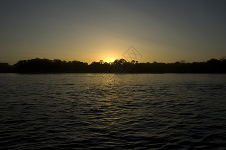 哥斯达黎加托尔图古热罗日落背景图片